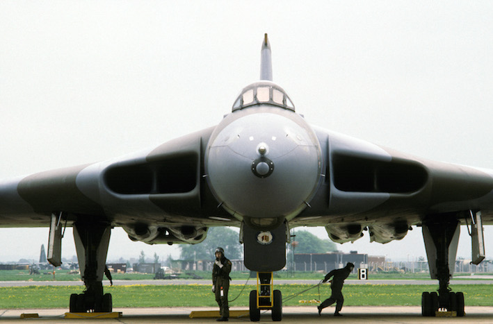 RAF_Vulcan_B front